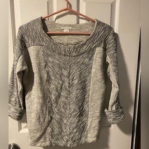 Unique shirt in sweatshirt material!